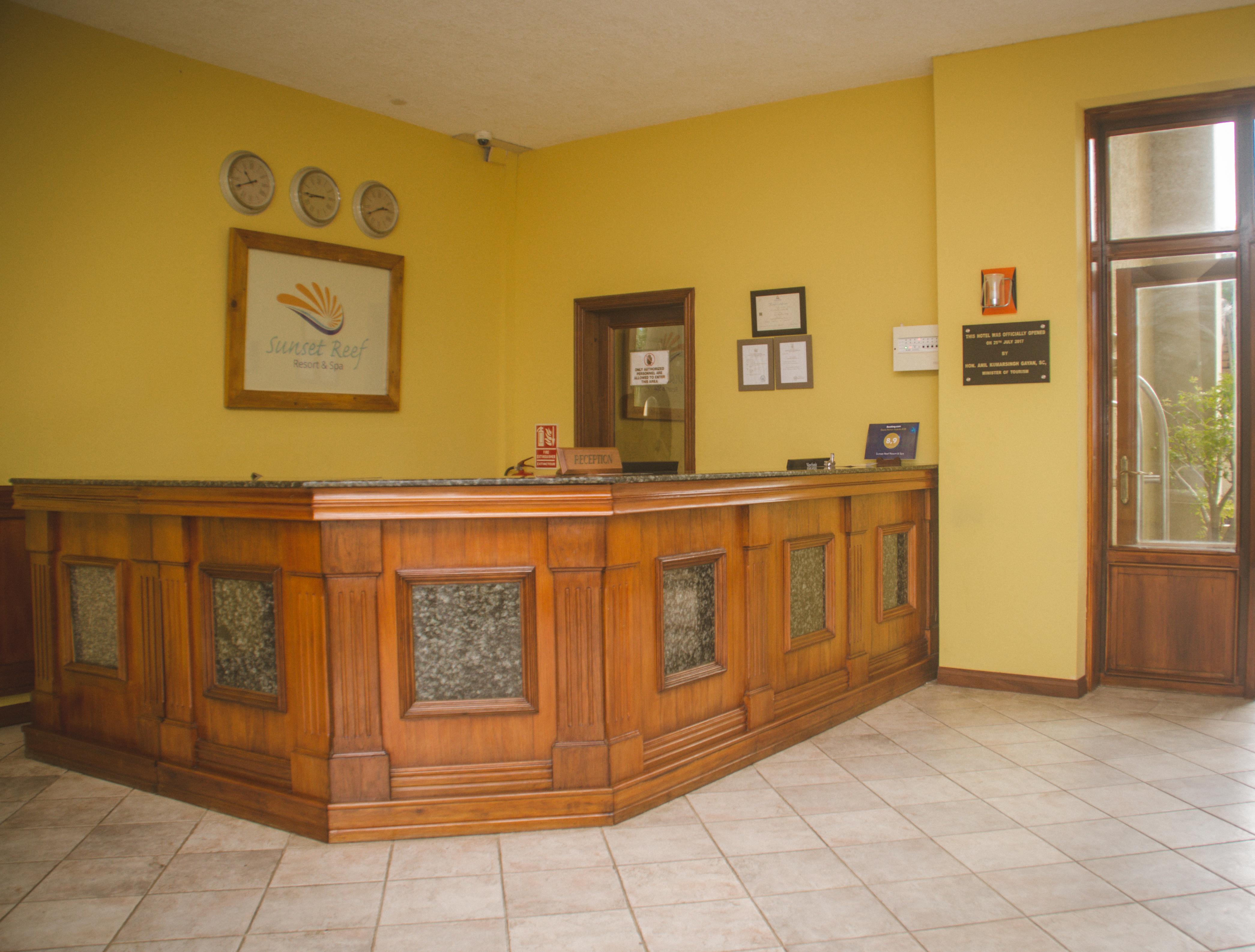 Sunset Reef Resort & Spa Pointe aux Piments Exterior photo